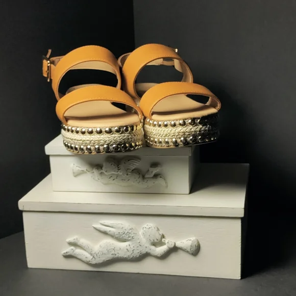 ADRIENNE VITTADINI SHOES⭐ - Picture 6 of 7